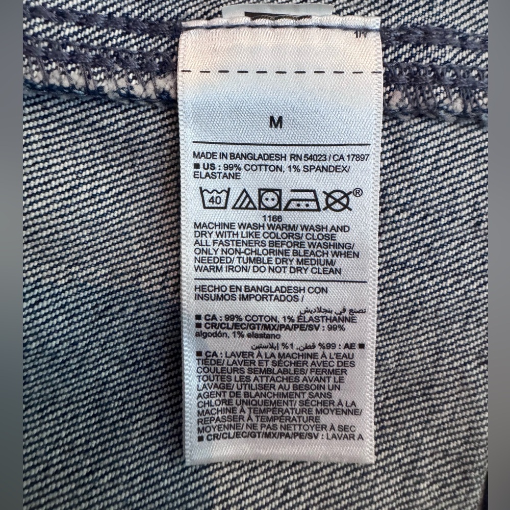 Old Navy Belted Blue Jean Jacket Chic Style NWOT - Picture 5 of 5